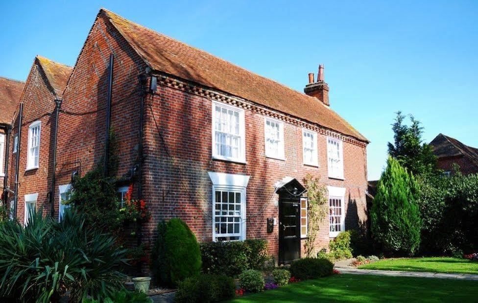 Newtown House Hotel 사우스헤일링 외부 사진